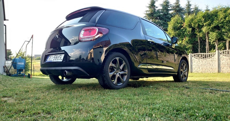 Citroen DS3 cena 37999 przebieg: 105000, rok produkcji 2016 z Łęczyca małe 137